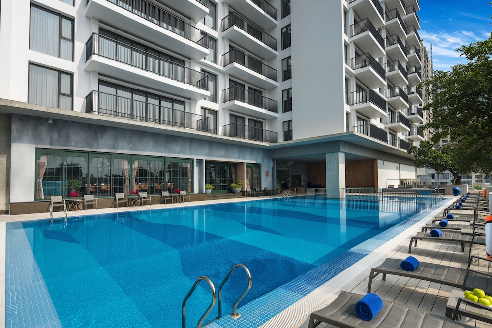 Somerset West Point Hanoi 1/39