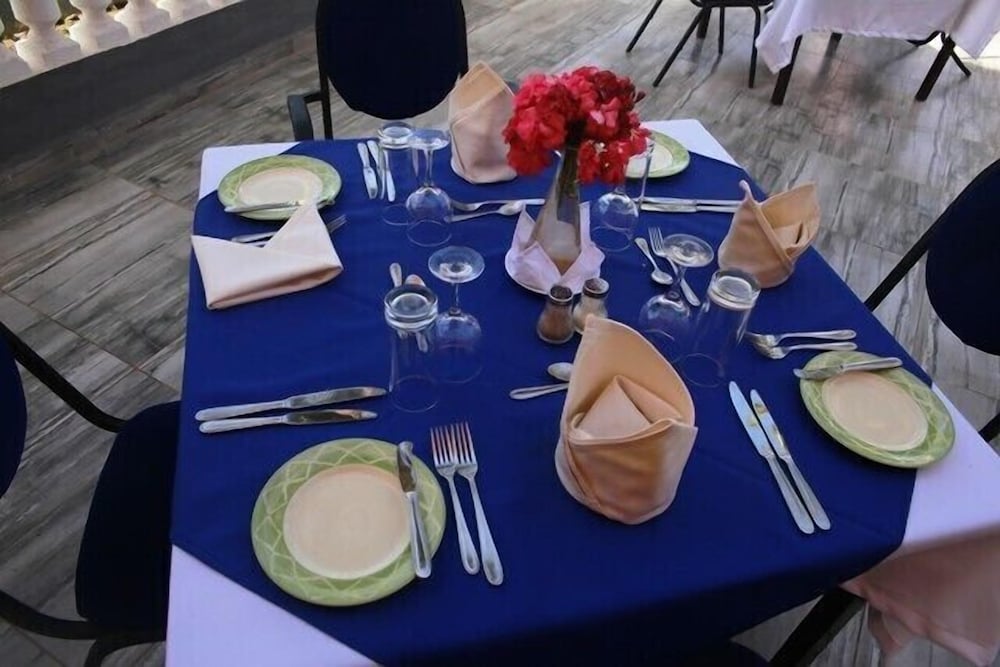 Mansea Beach Hotel 45/65
