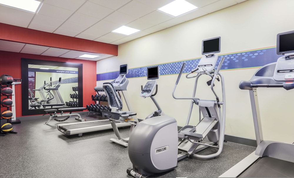 Hampton Inn Suites Yuba City 26/44