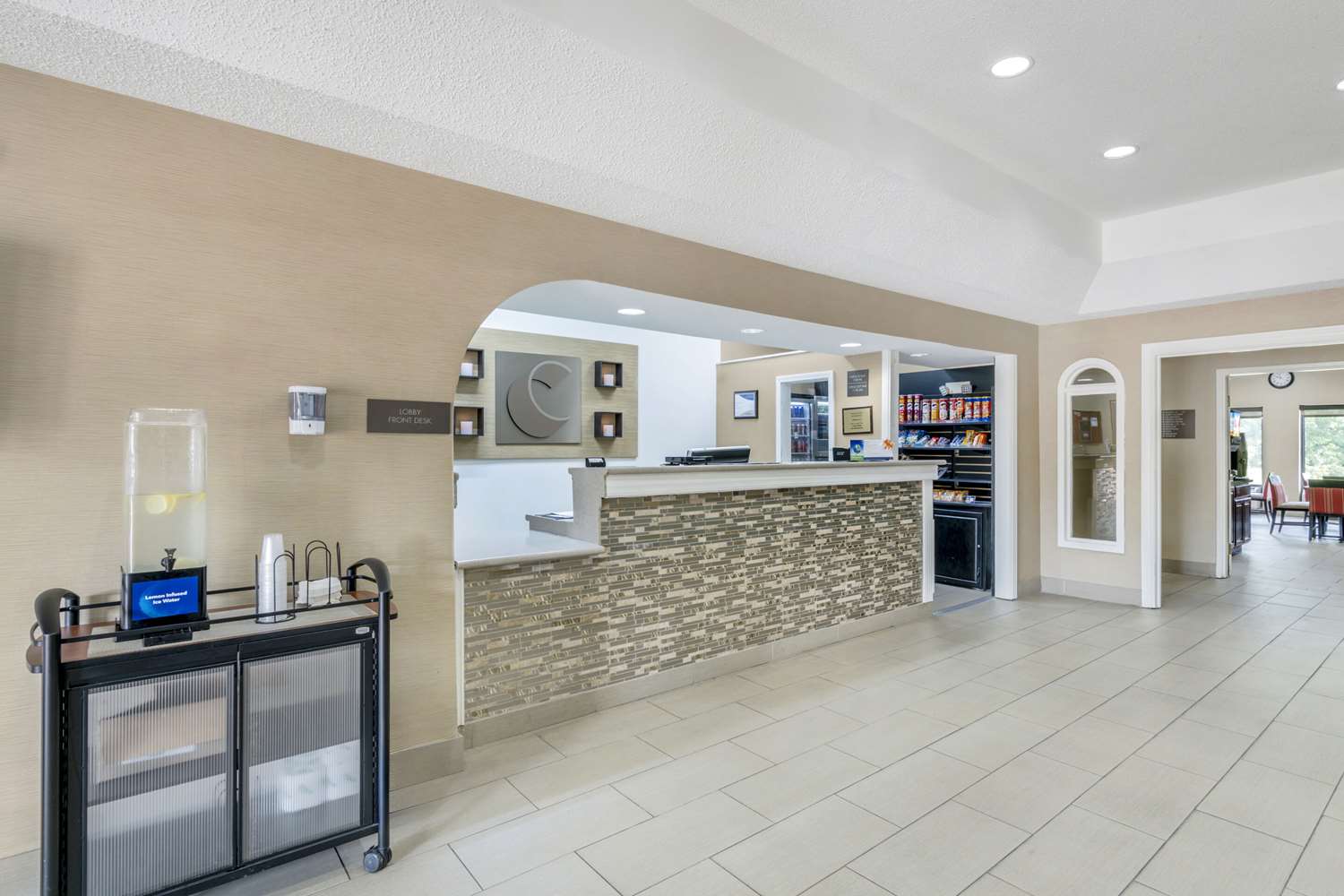 Comfort Inn & Suites La Grange - Louisville Area 3/24