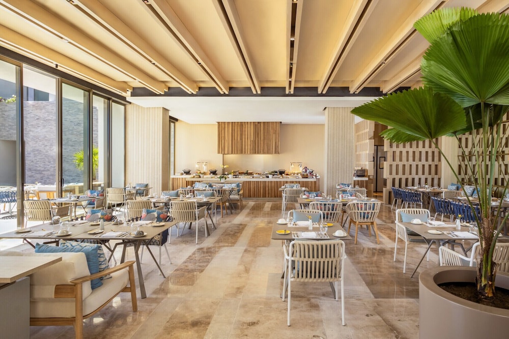 Grand Velas Boutique Hotel 94/104