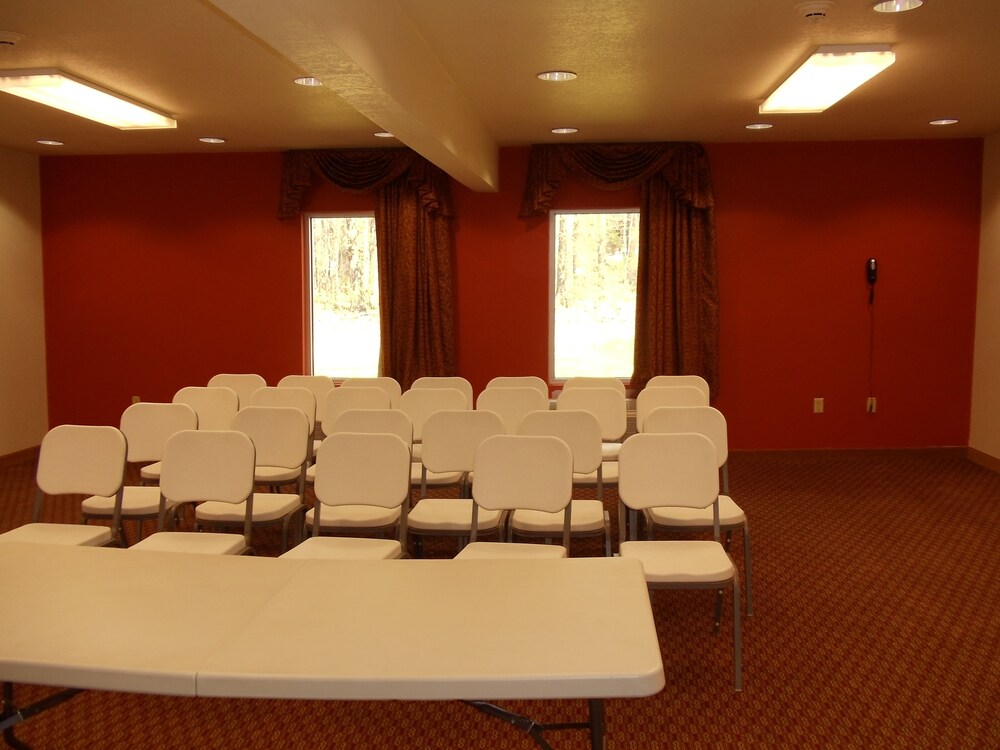 Star City Inn Suites 34/45