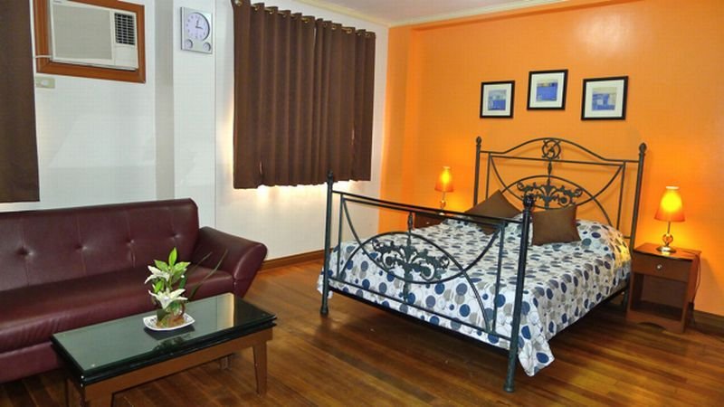 1775 Adriatico Suites 11/17
