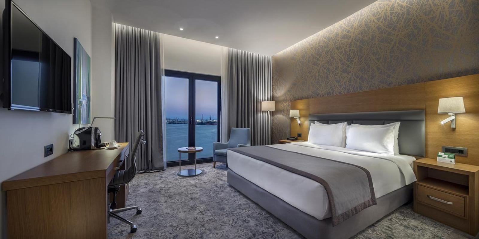 Room, King Bed, Side Sea View