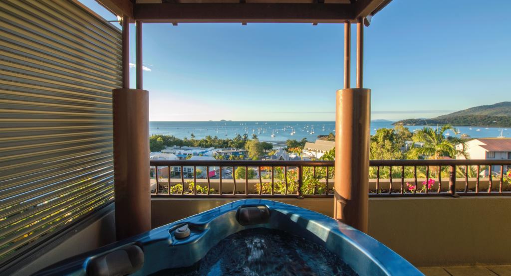 2 Brm High Floor Ocean View Jacuzzi Apartment