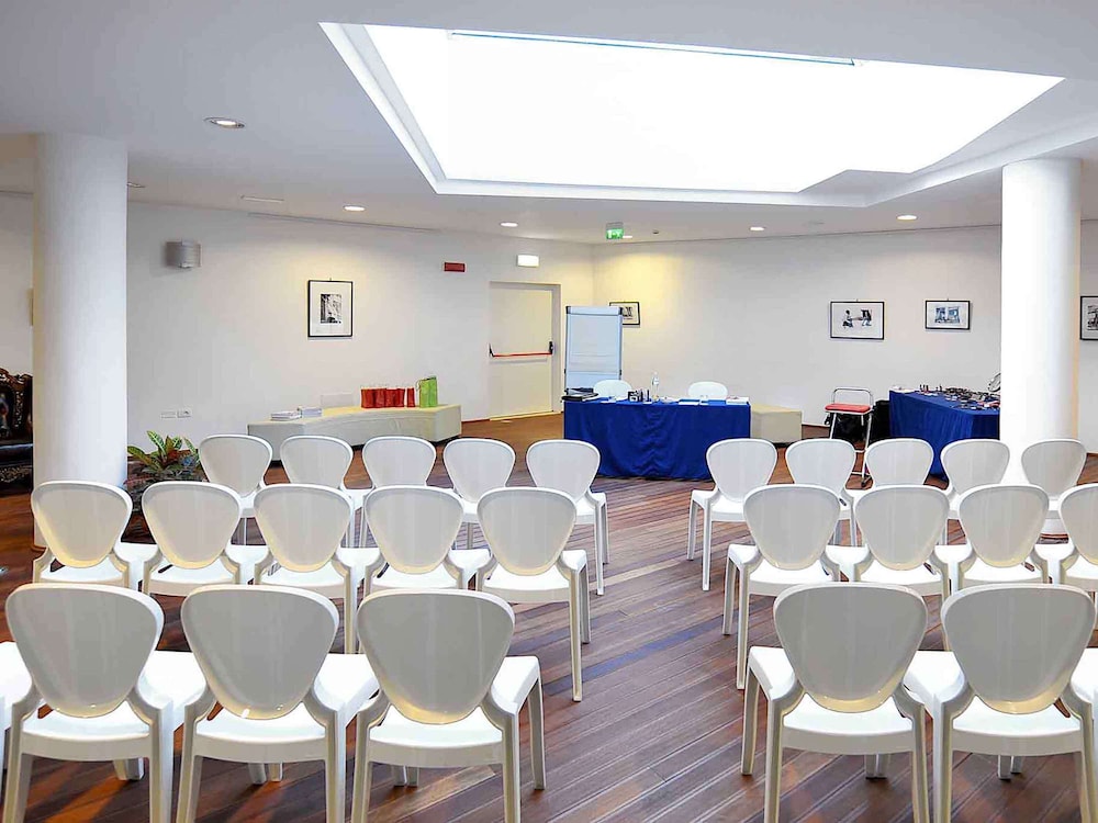 Mercure Olbia Hotel e Spa 63/76