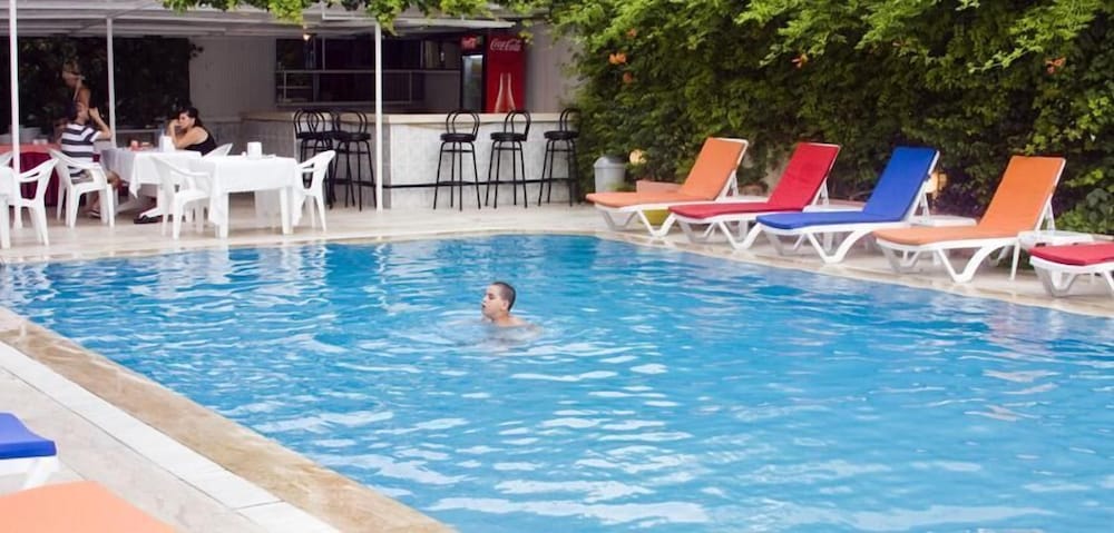 Zel Hotel 9/68
