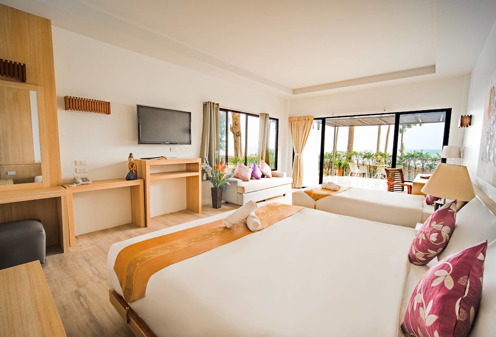 Villa Cha Cha Krabi Beachfront Resort 11/69