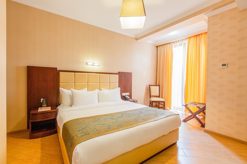 KMM Hotel Tbilisi 27/65