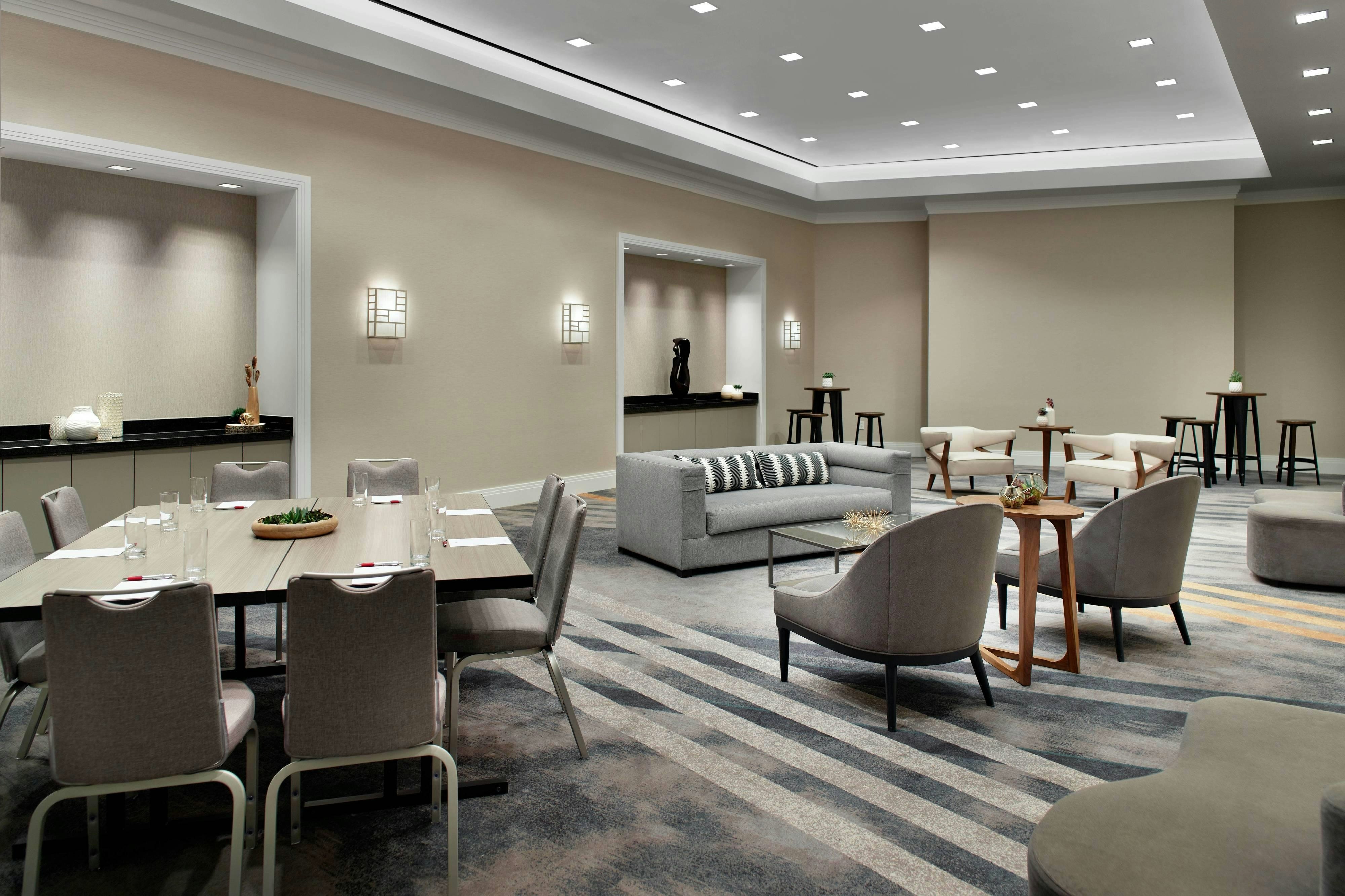 Atlanta Airport Marriott Gateway 44/48