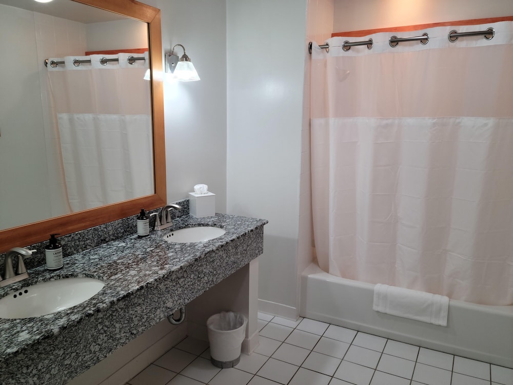 Minnewaska Lodge 26/27