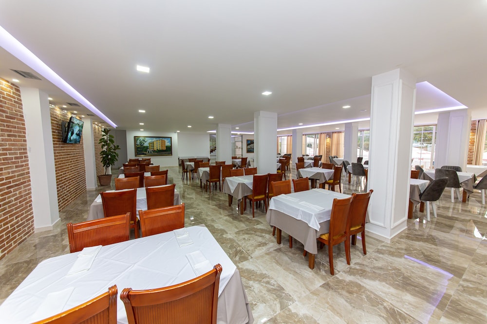 Esal Hotel 29/39