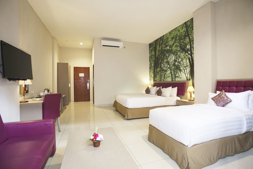 Kuta Central Park Hotel 12/50