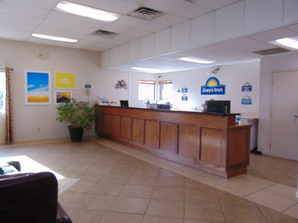 Days Inn by Wyndham Huntington 7/30