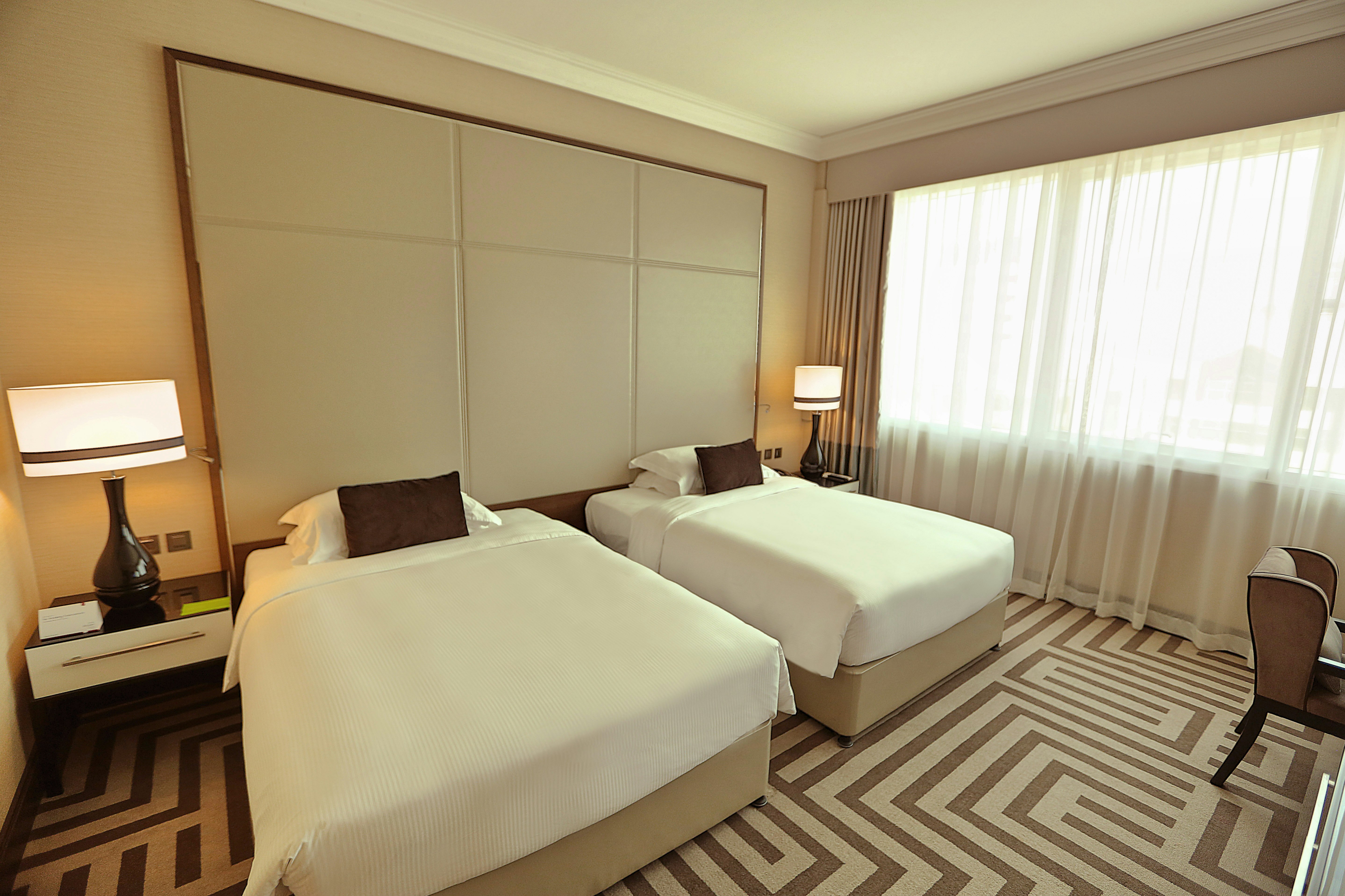Al Maha Arjaan By Rotana 19/76