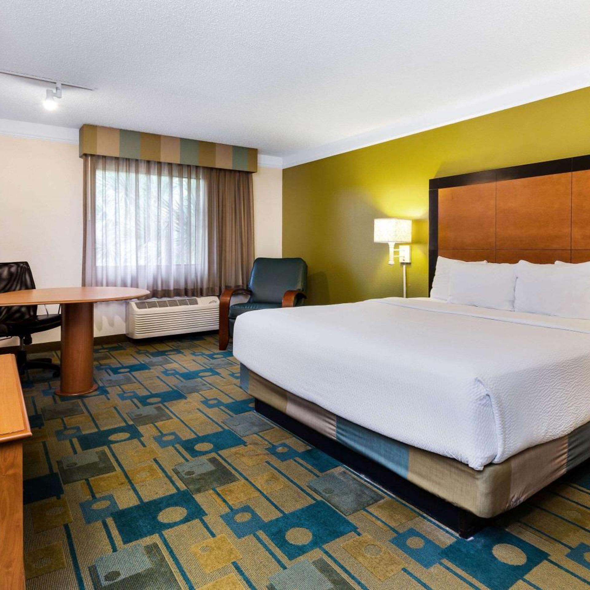 Executive, King Bed