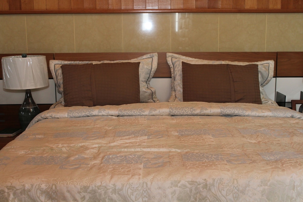 Lebon Appart Hotel 30/32