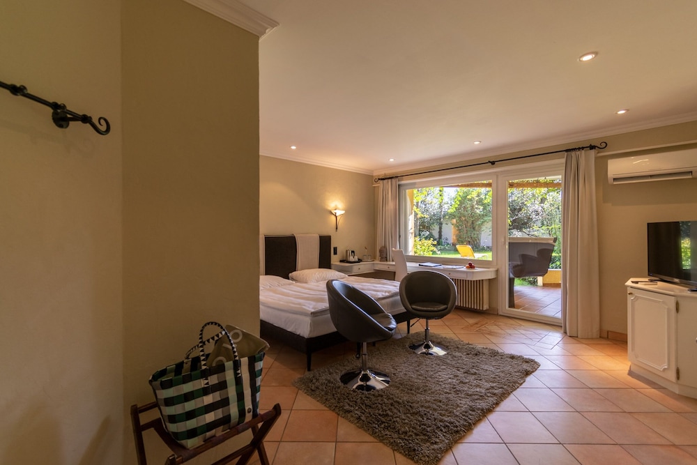 Albergo Losone 9/50