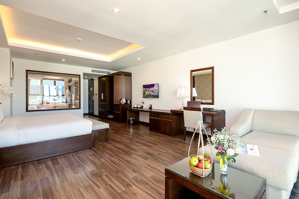 Luxtery Hotel 50/71