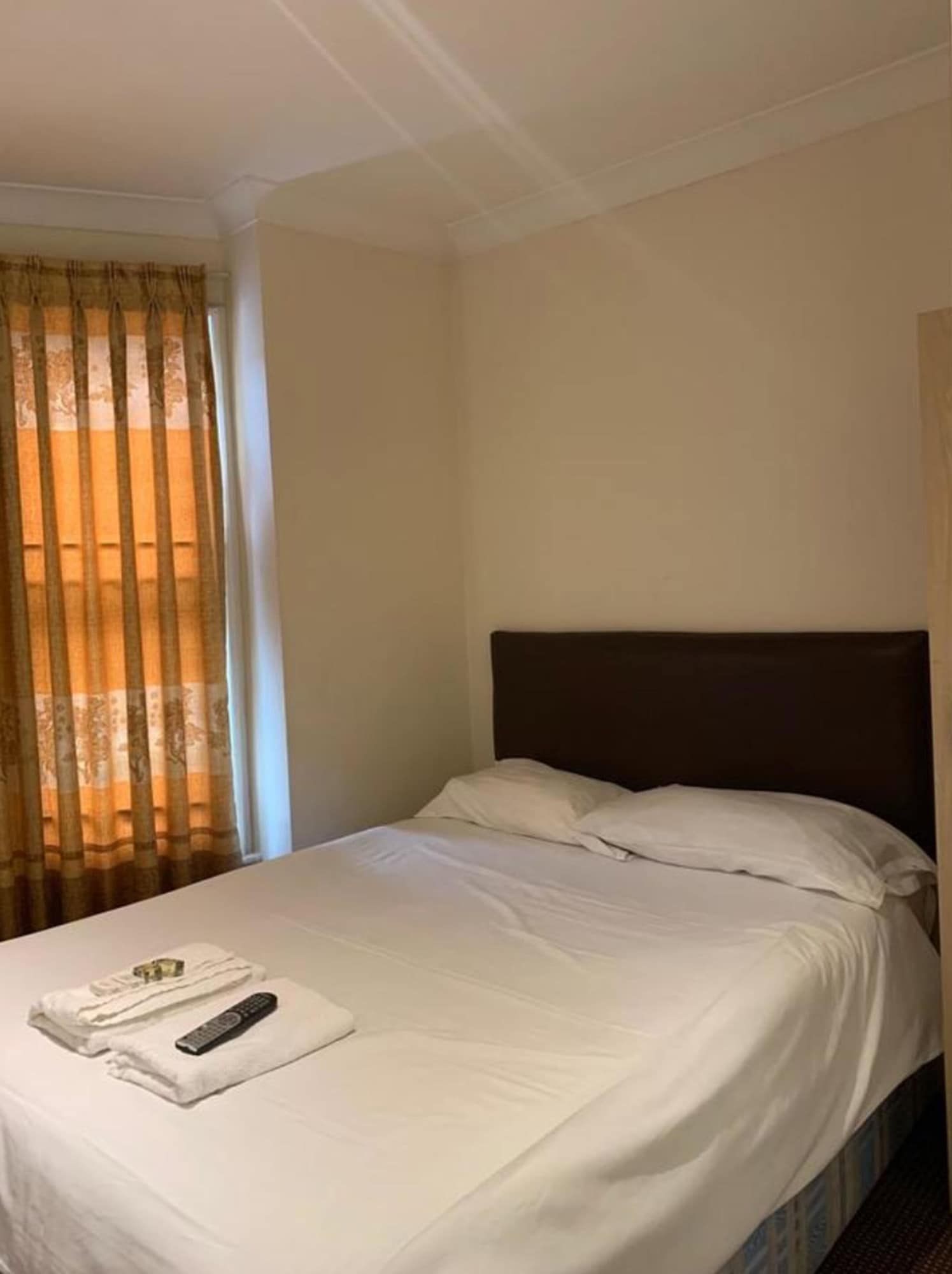 STANDARD, SINGLE, SINGLE BED