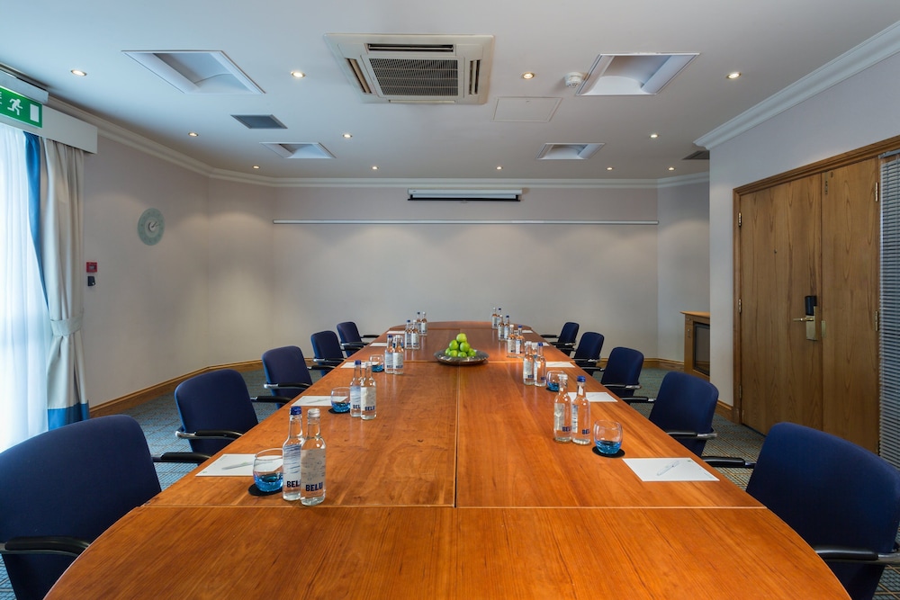Holiday Inn Rugby-Northampton M1, JCT.18 42/50