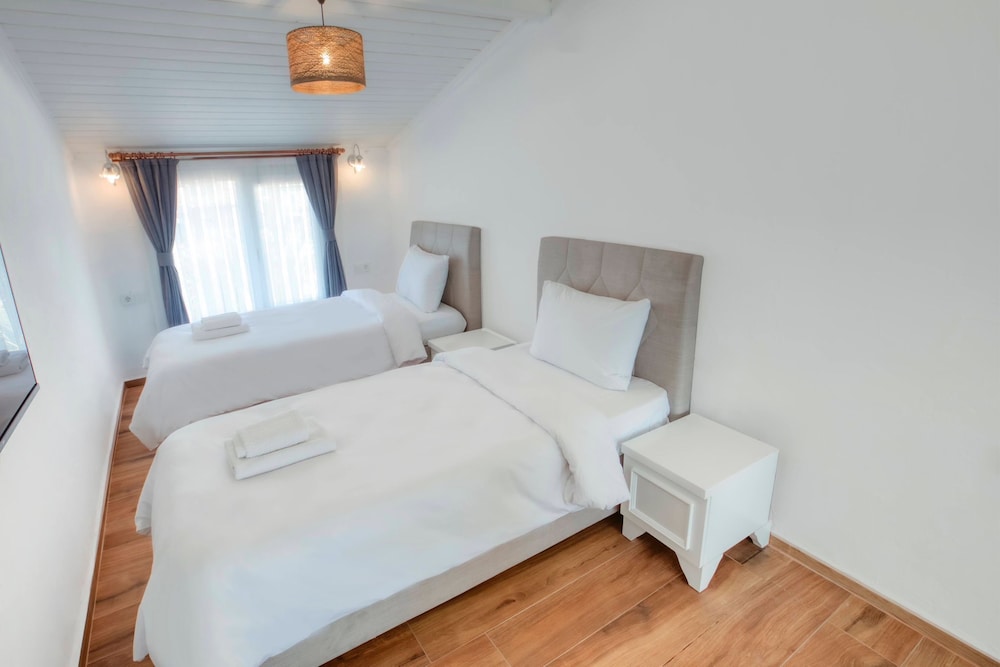 Alacati Londia Hotel 4/27