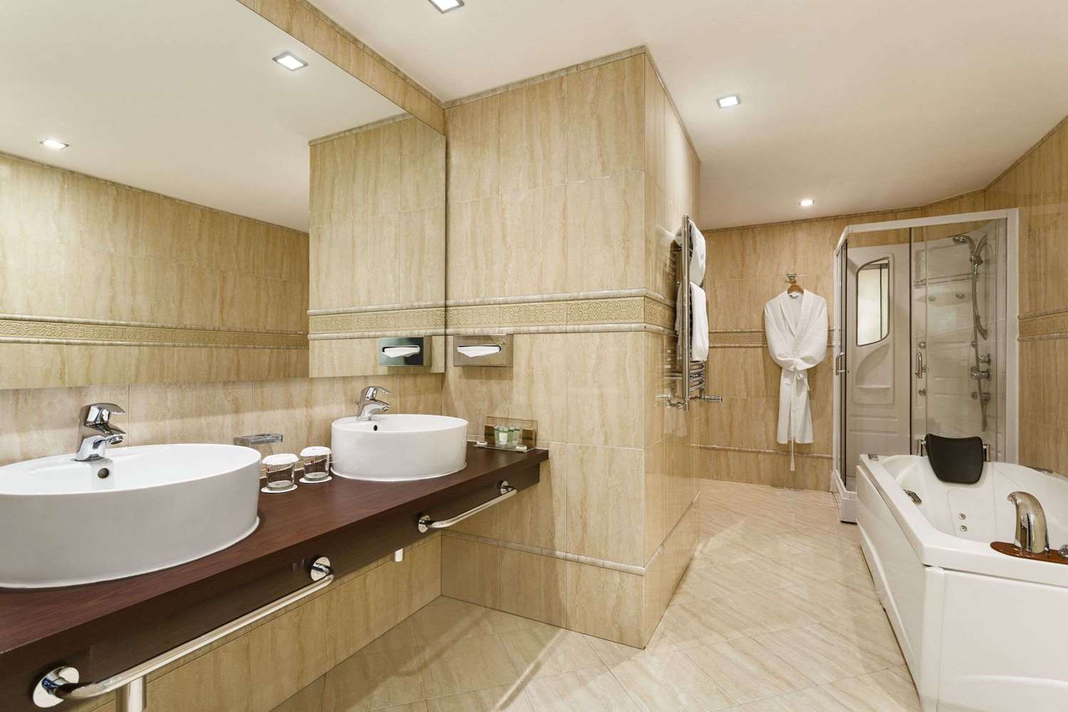Ramada by Wyndham Sibiu 17/17
