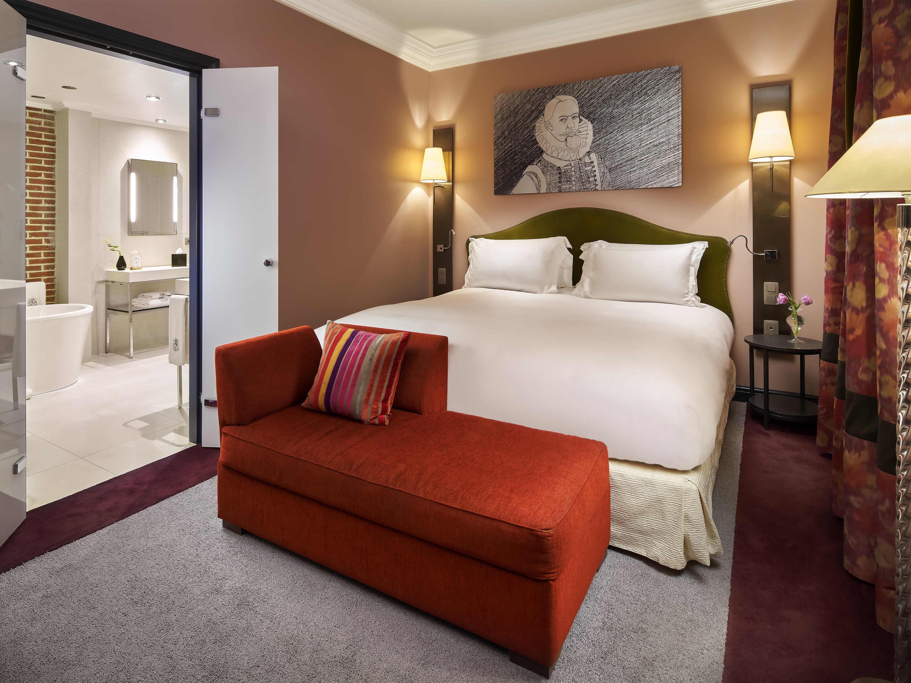 CANAL, SUITE, HOUSE, KING BED, COURTYARD OR CANAL VIEW, BUTLER
