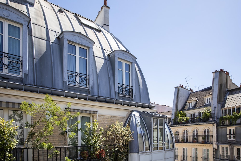 Le Relais Saint Honore 1/42