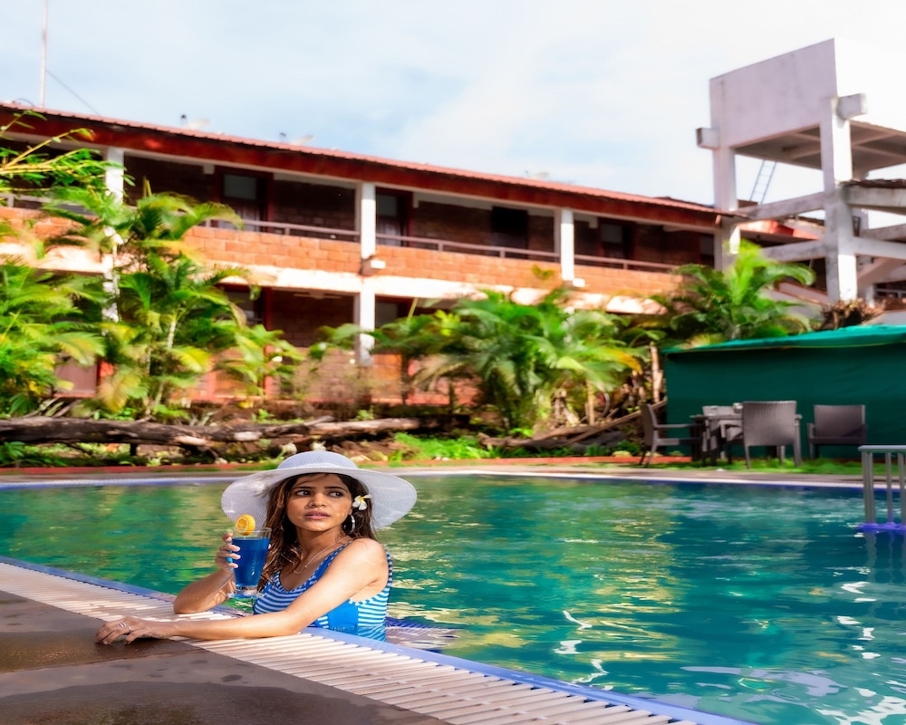 Lotus Eco Beach Resort, Murud Beach-Dapoli, District Ratnagiri 9/74