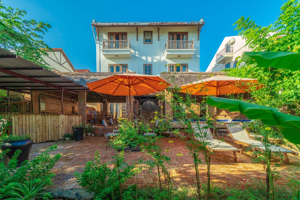 Golden Peach Villa Hoi An 64/68