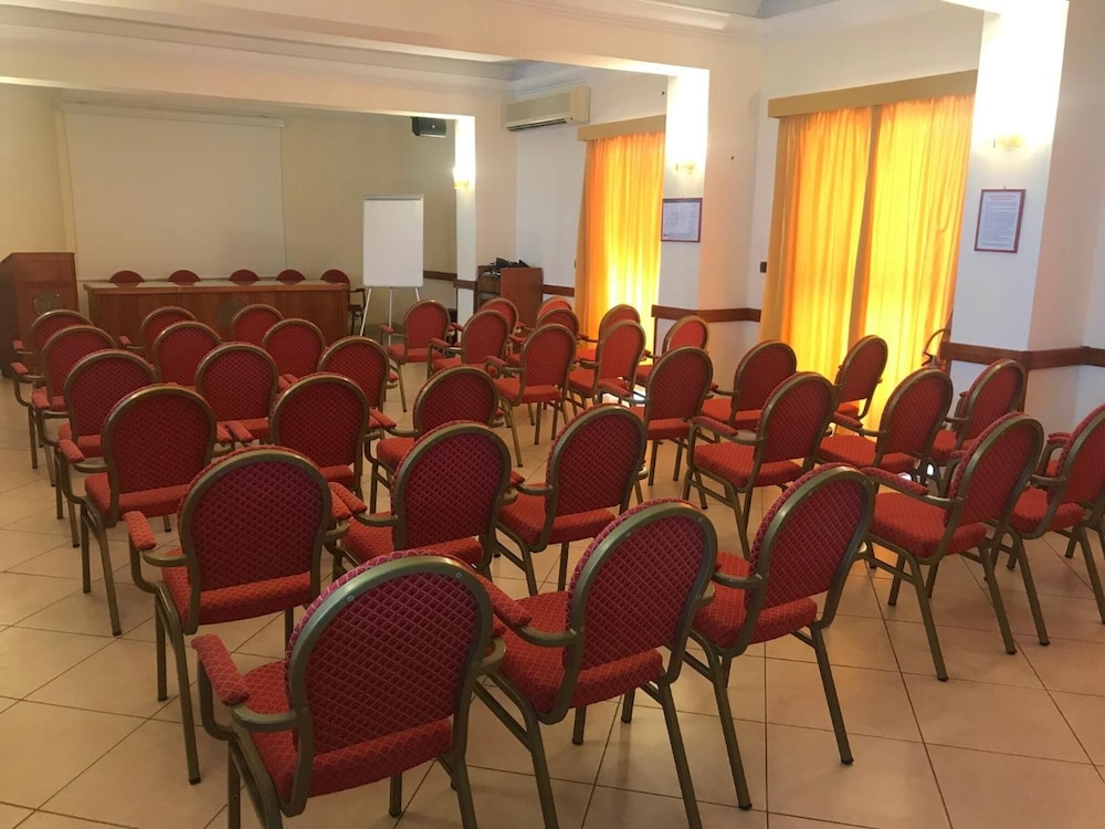 Riviera Lido Hotel 16/32
