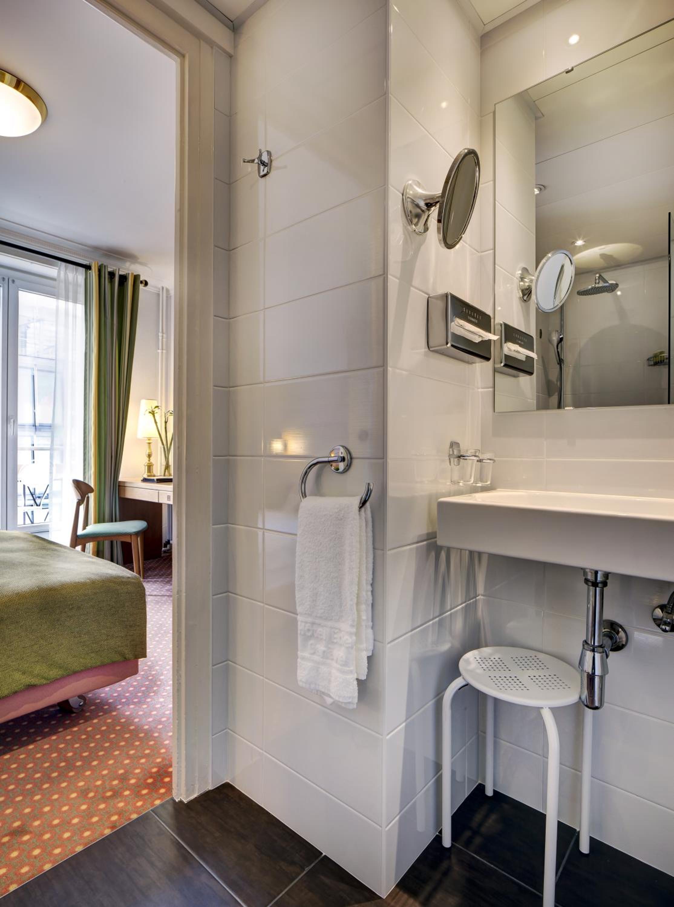 غرفة مفردة، Eden Hotel 3/4