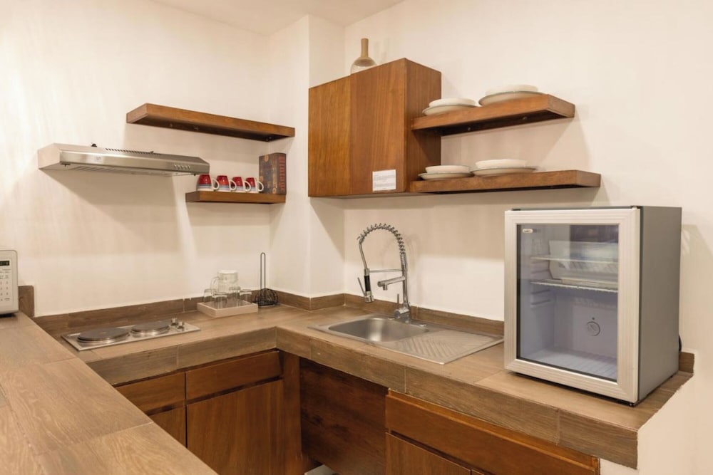 Marvic Hotel 35/36