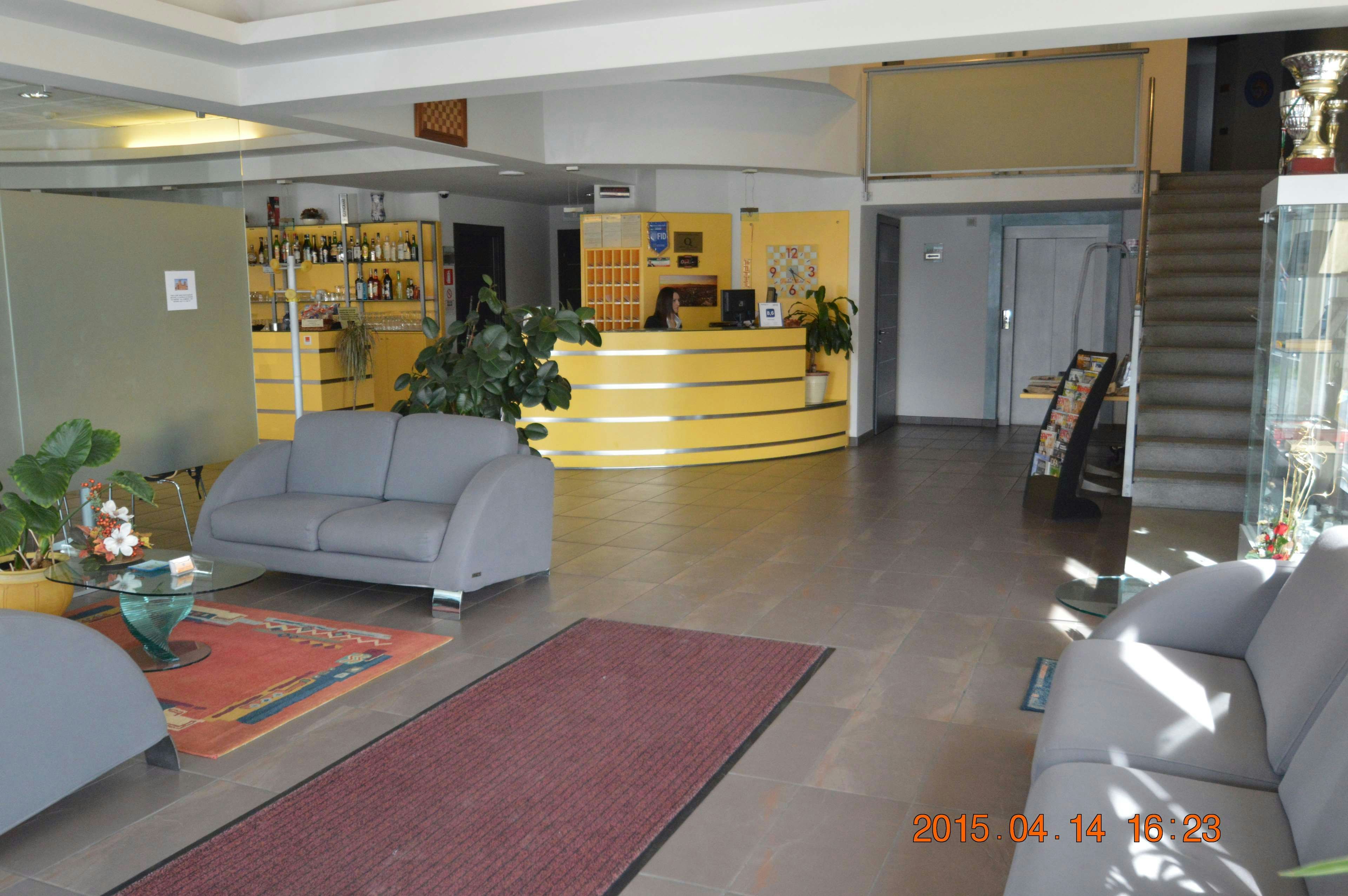 Dama Hotel 6/16