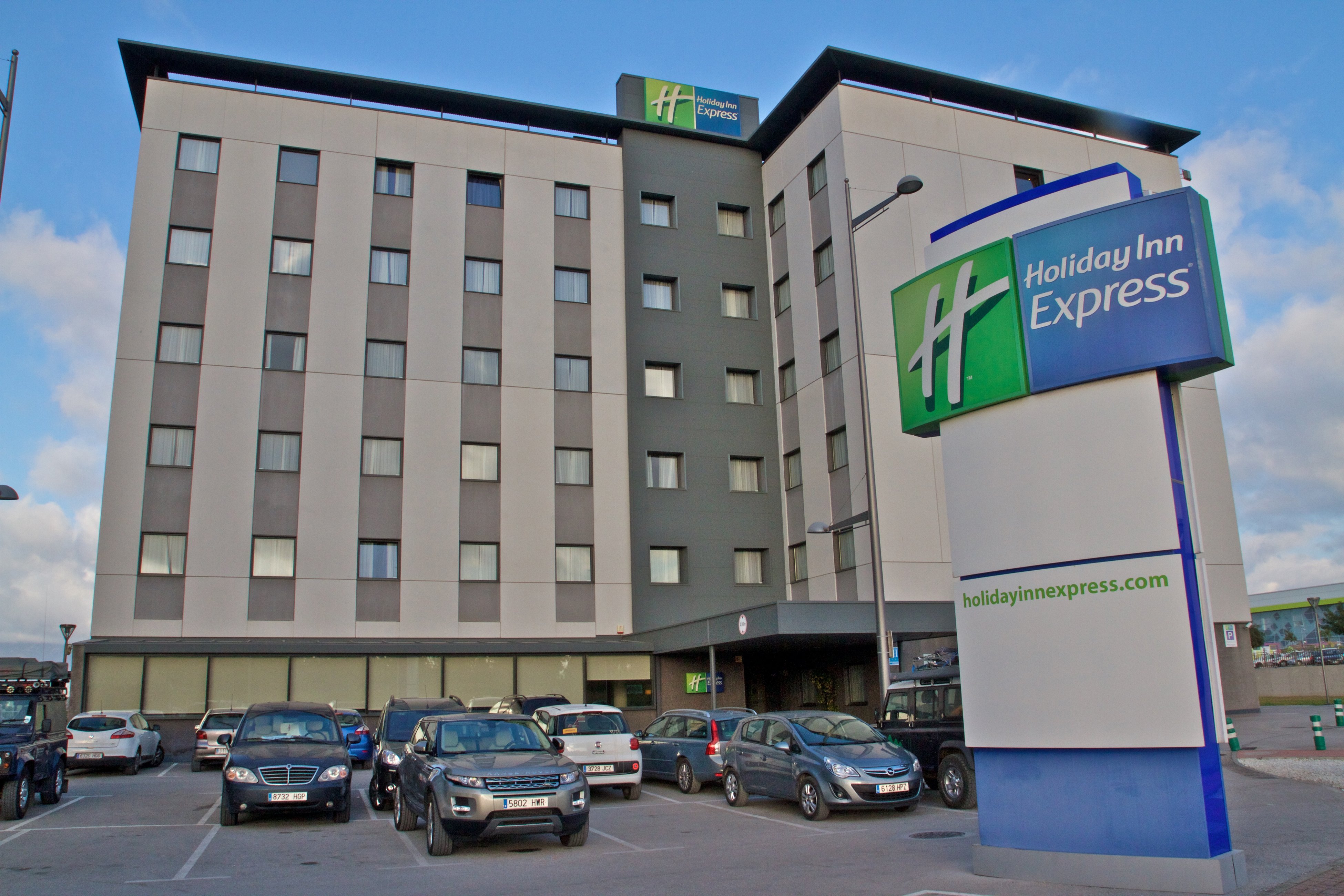 Holiday Inn Express Campo de Gibraltar Barrios 12/13