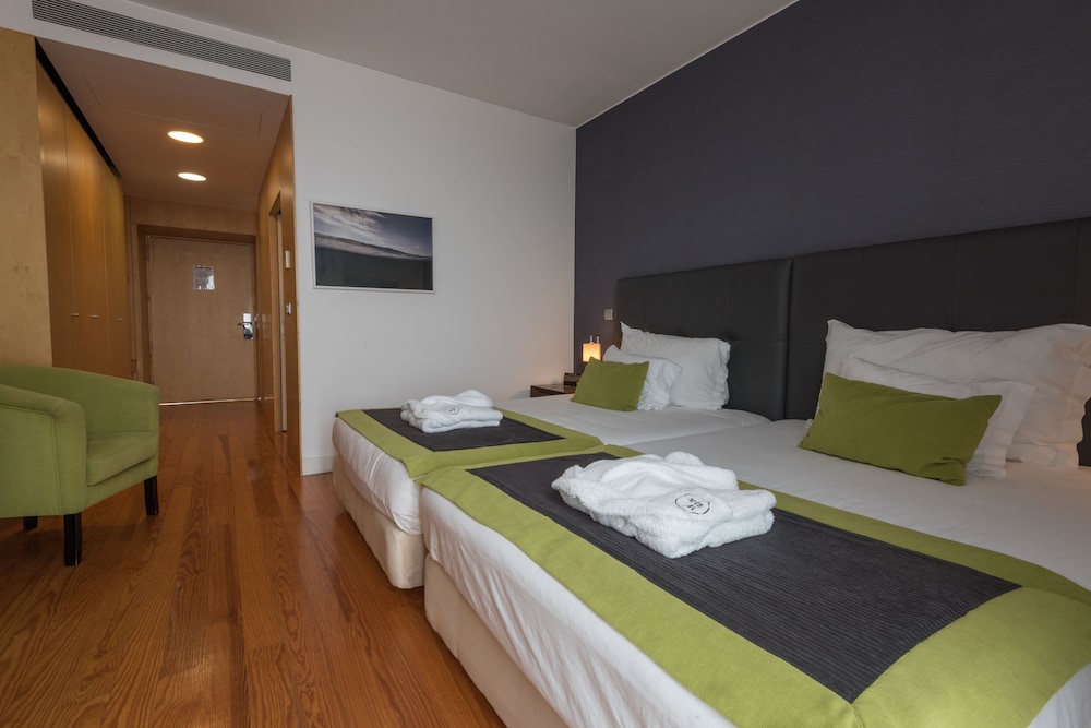 Arts in Hotel Conde Carvalhal 13/68