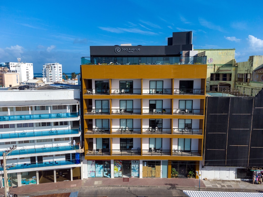 Sea Avenue Hotel 2/47
