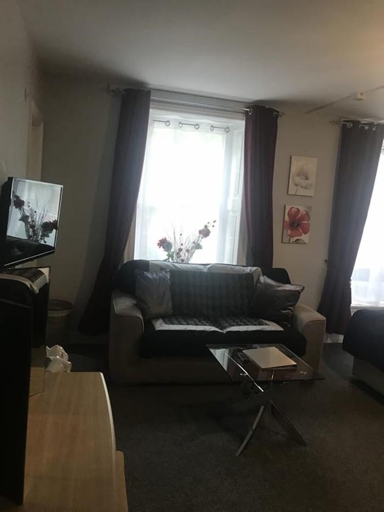 The White Hart Hotel 26/40