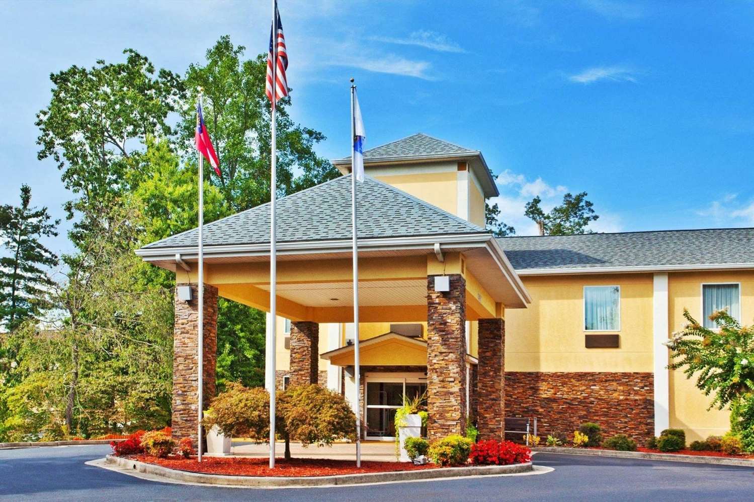 Comfort Inn Blairsville Butternut Creek 2/23