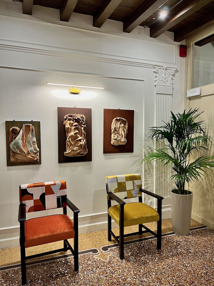 Hotel Ristorante Gardesana 26/48