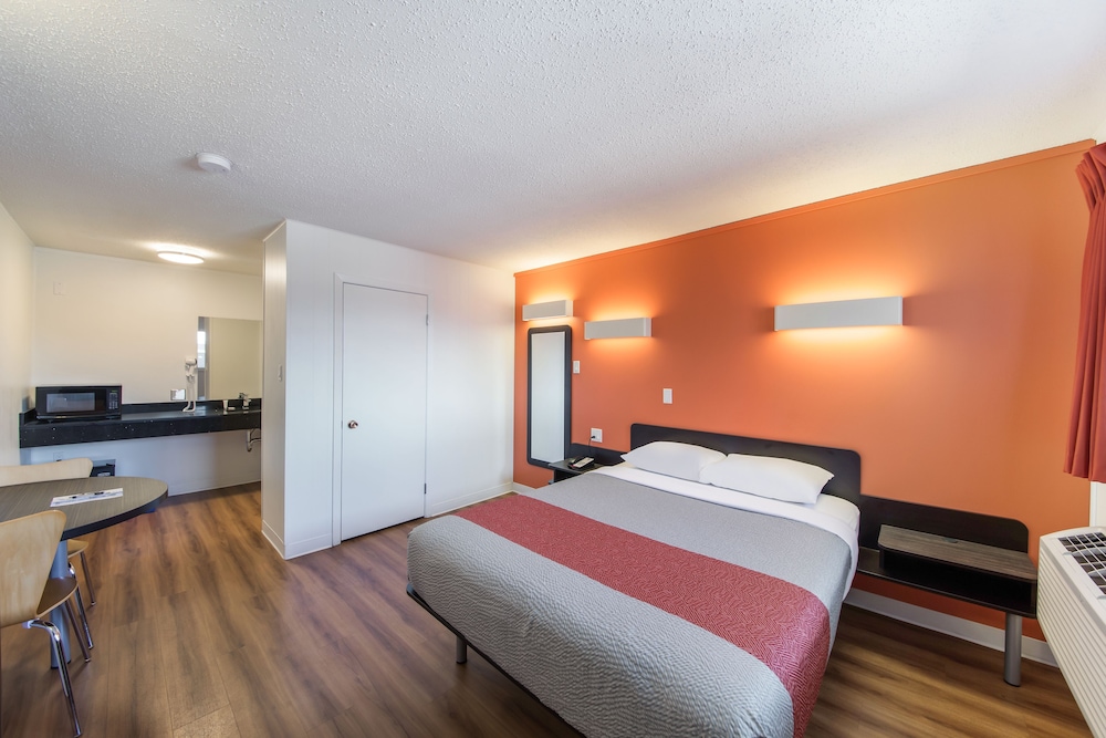 Motel6 Cranbrook, BC 18/47