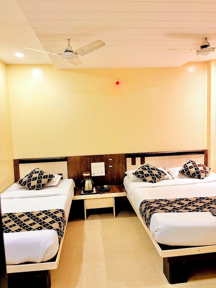 Hotel Sai Balaji 11/21