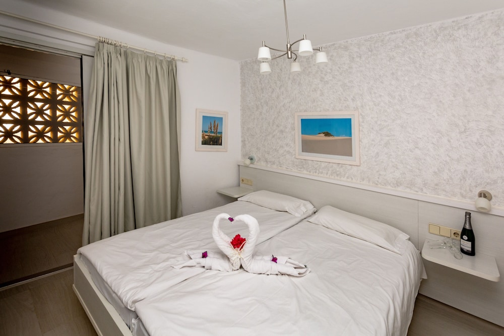 R2 Maryvent Beach Apartment 16/49