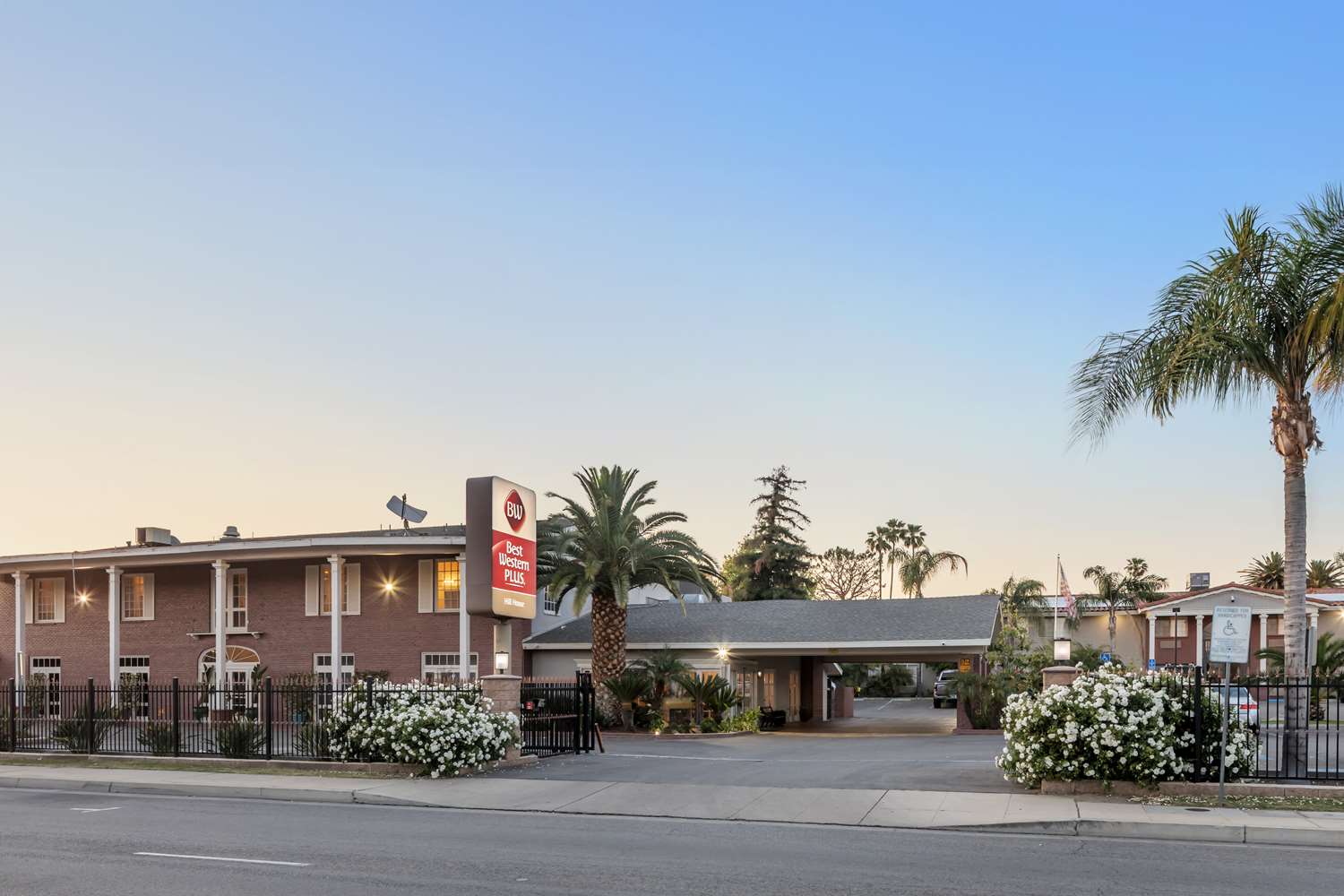 Best Western Plus Hill House 41/43