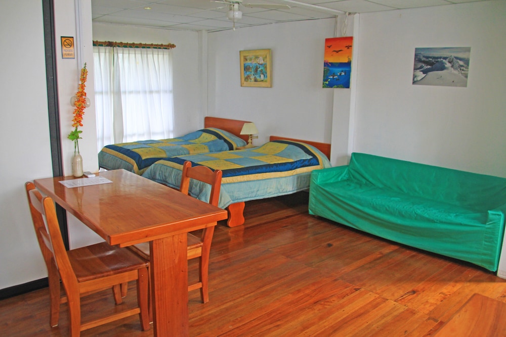 Galapagos Chalet 33/57