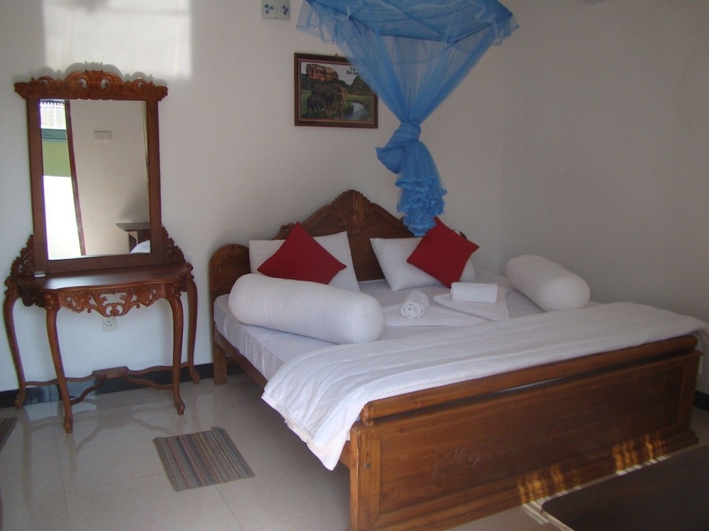 Bentota Dilu Villa 7/21