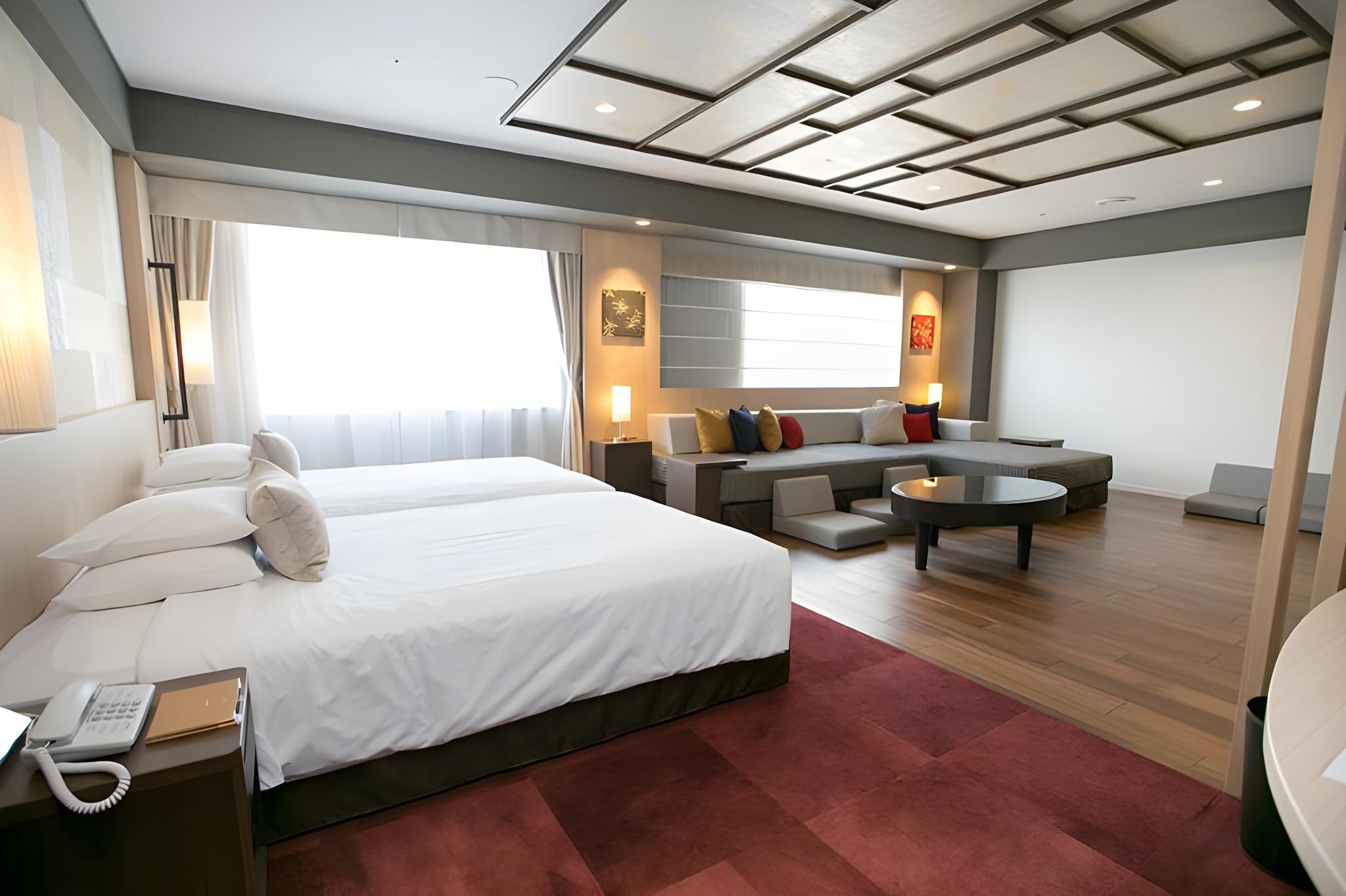 جناح بريميير ثلاثي