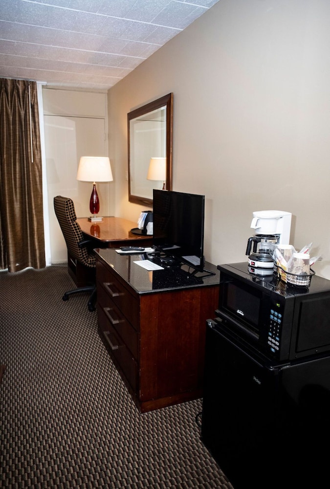 Altoona Grand Hotel 44/49