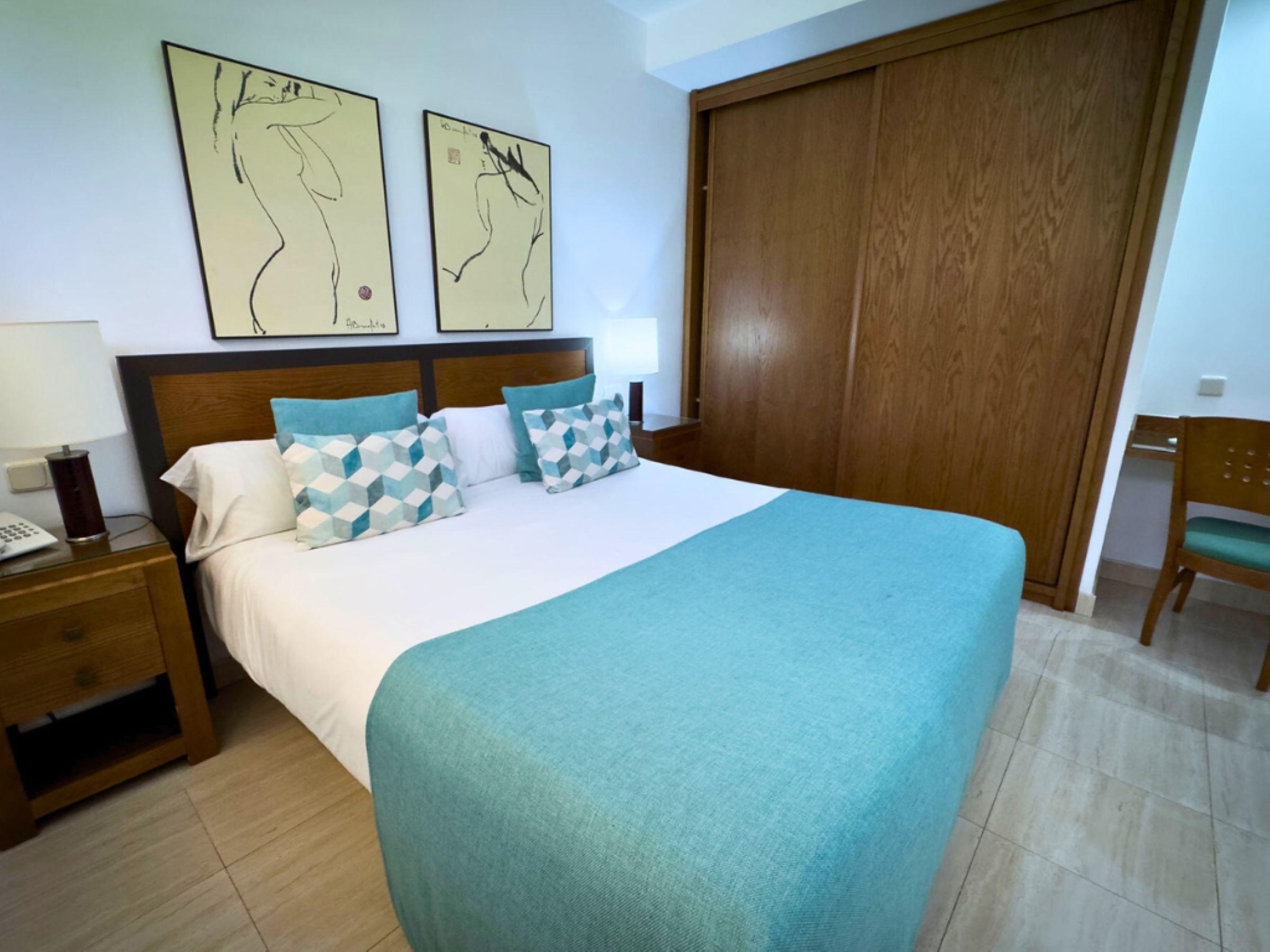 2 Bedrooms, Apartment, Balcony or Terrace